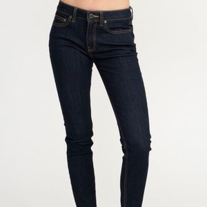 NWT RVCA DAYLEY MID RISE DENIM JEANS